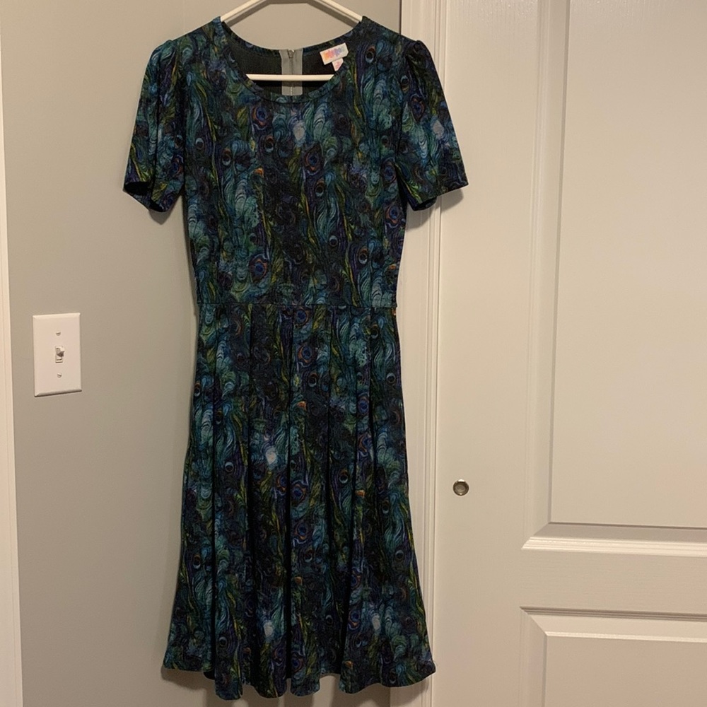 Peacock print dress - GORGEOUS & COMFY!